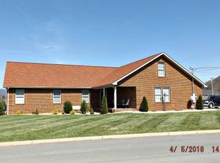 144 Ledgestone Way, Elizabethton, TN 37643