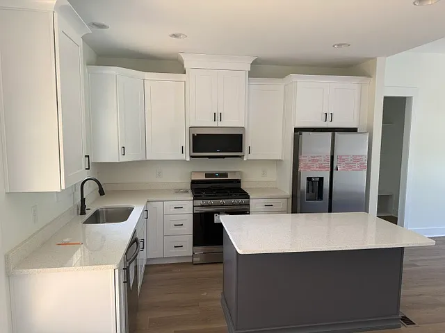 112 Rogers Ave — Photo 4