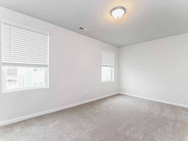 7280 Bellacroft Dr — Photo 16