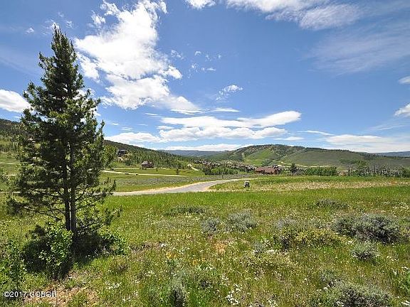 5th image of 857 Mount Neva Dr