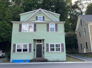 13 Pine St, Bellows Falls, VT 05101