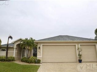 1301 NE 5th Pl, Cape Coral, FL 33909