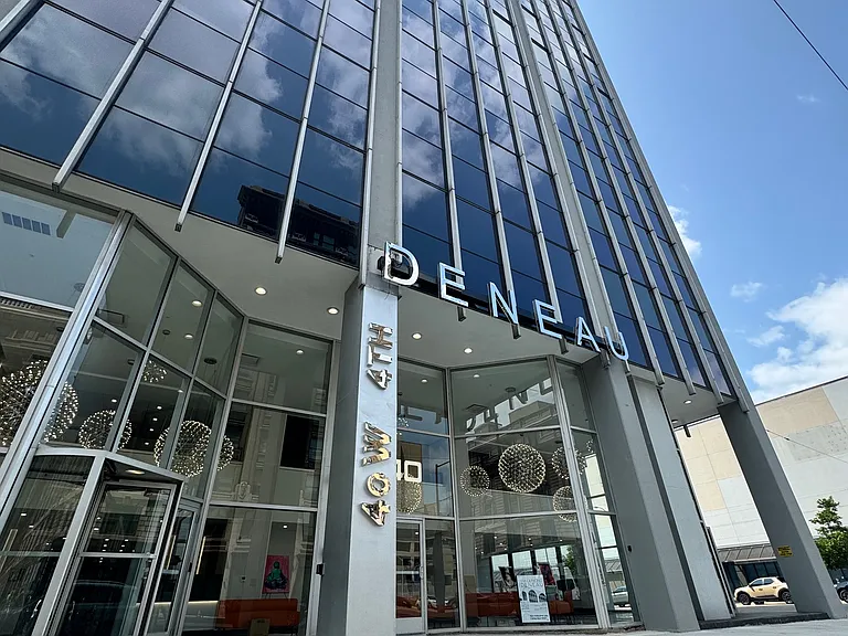 The Deneau — Photo 26
