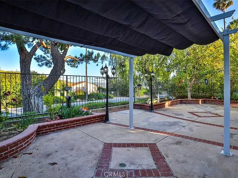 176 Calle Renata — Photo 25