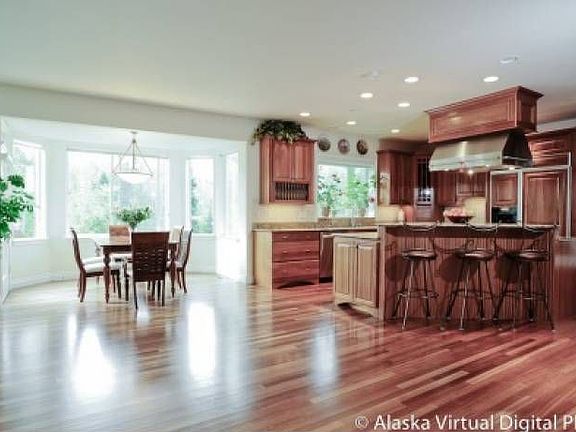 Kitchen/Dinning Area