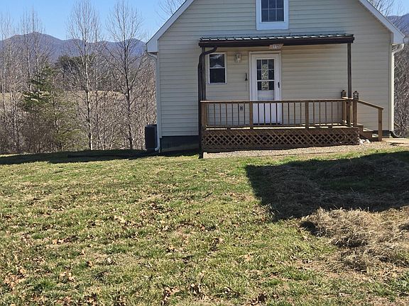2nd image of 112 Daisy Ln