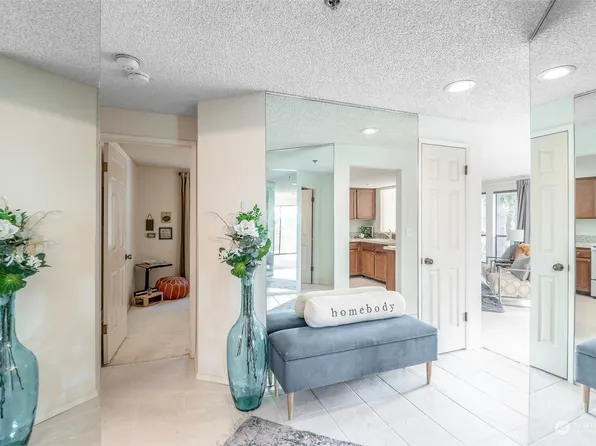 15209 Sunwood Boulevard #B23, Tukwila, WA 98188