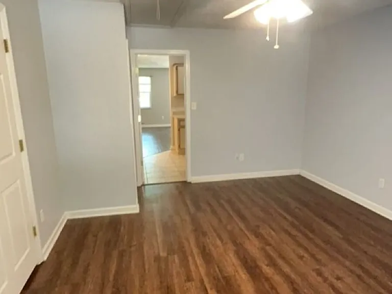 2530 Mar Ct — Photo 9