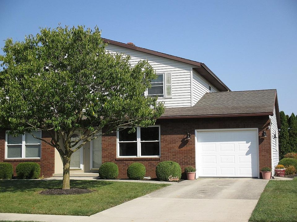 1st image of 30 Bear Dr