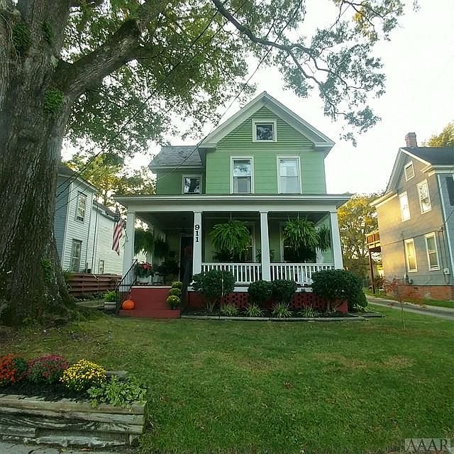 1st image of 911 N Road St