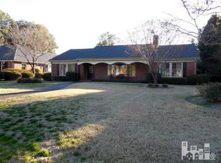 2908 Cambridge Dr, Wilmington, NC 28403