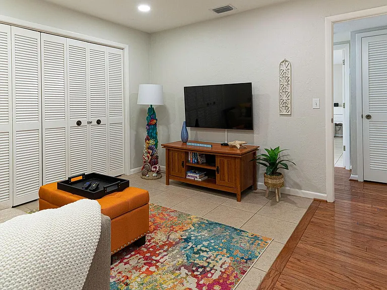 4645 Lakewood Blvd — Photo 19