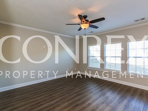 3rd image of 467 Brantley Cove Cir