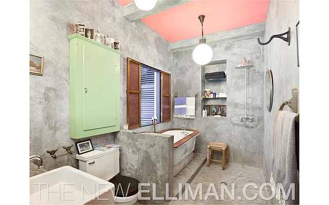 Sold by Douglas Elliman | media 20