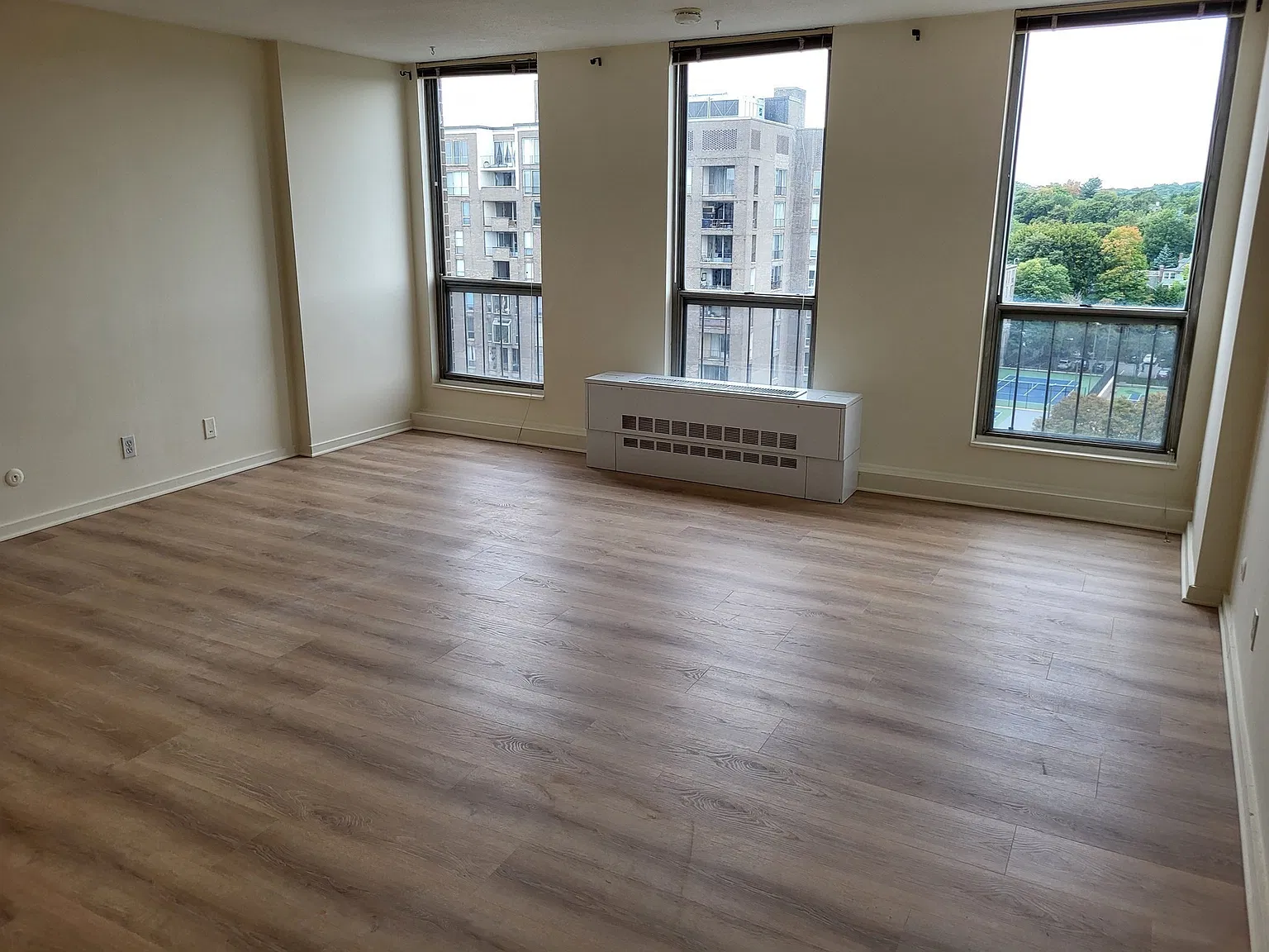 Studio, 1.0 bath, 500 sqft, $2,500 — Photo 3