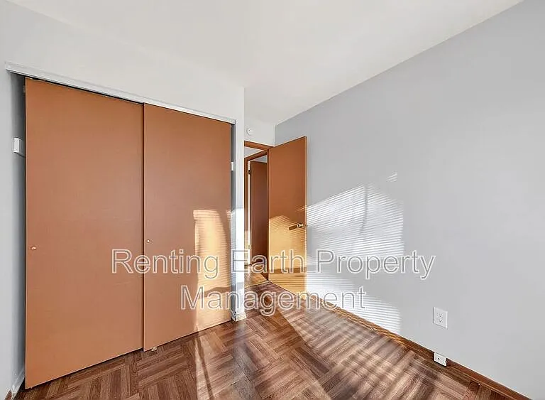 8908 Scottdale Ave — Photo 18