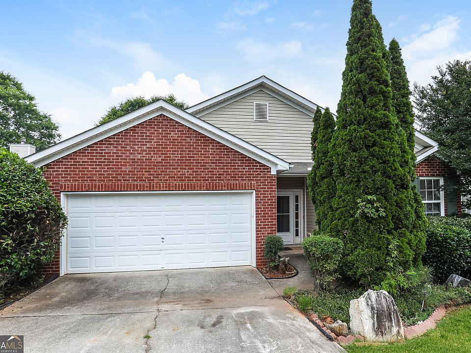 1st image of 1055 Maple Leaf Dr