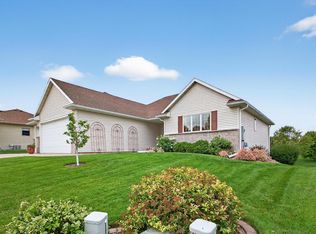 3479 Hart Ln SW, Rochester, MN 55902