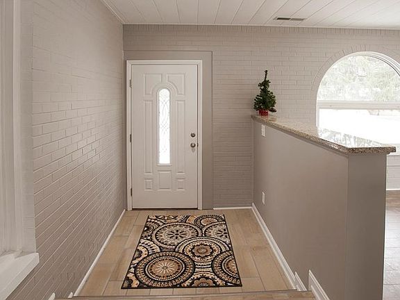 2nd image of 510 Green St