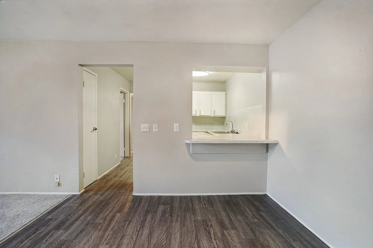 Villas at Vine — Photo 4