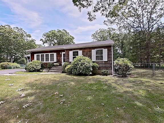 2nd image of 347 Miller Place Road