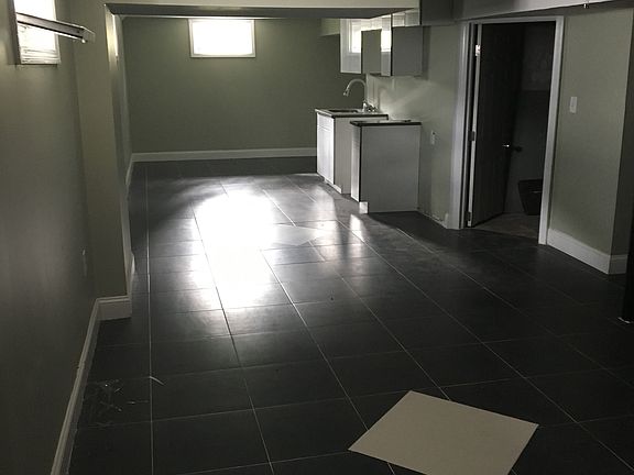 4th image of 10948 143rd St