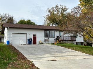403 Jefferson Ave S, Sebeka, MN 56477