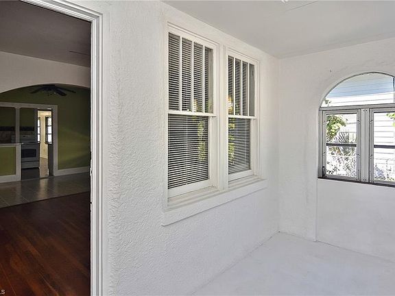 3rd image of 2242 Stella St