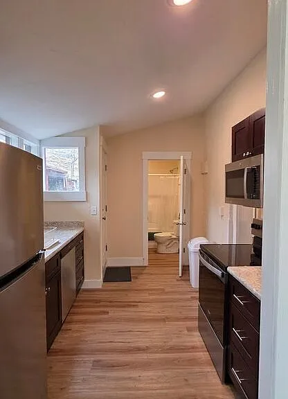 304 Clancy St #2 — Photo 4