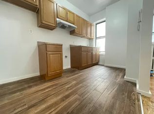 564 E 3rd St #C2, Brooklyn, NY 11218