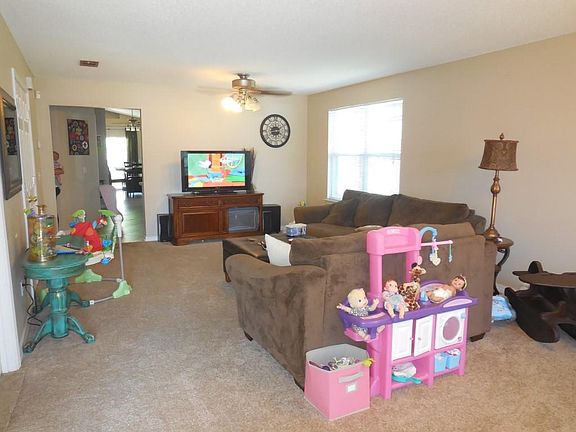 3rd image of 9498 Parker Place Dr