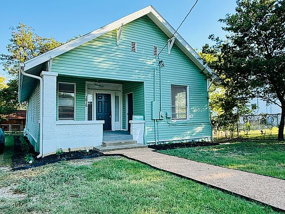 2nd image of 1616 Lyle Ave