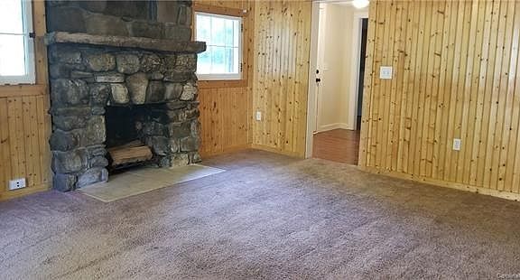 3rd image of 87 Mountain Home St