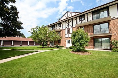 1st image of 11021 Theresa Cir #2C