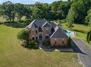 5715 Crest Ct, Dexter, MI 48130