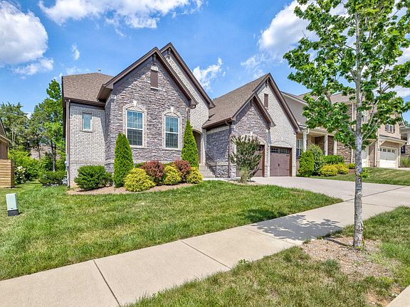 3rd image of 9057 Macauley Ln