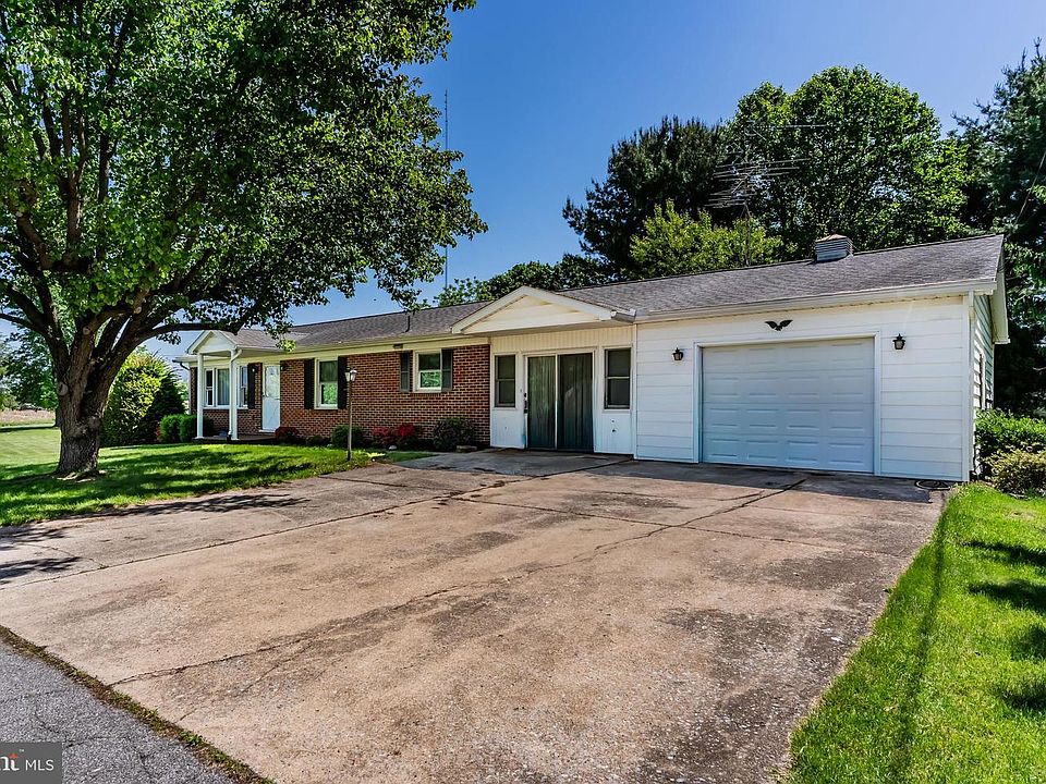 1st image of 274 Cherry Lane Dr