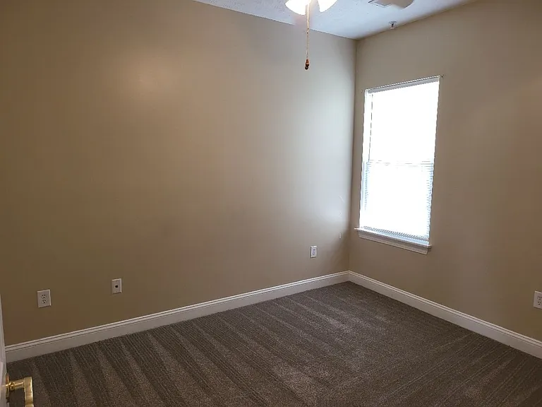 119 Fountain Pointe Ln #201 — Photo 4