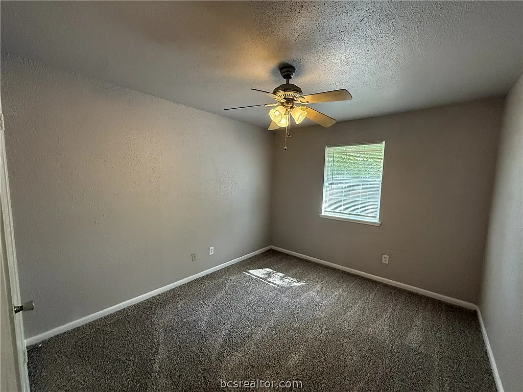 2 bed, 841 sqft, $950 — Photo 4