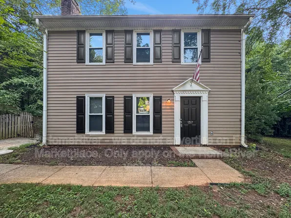 5707 Landerwood Dr, Greensboro, NC 27405