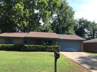 8901 Fresno St, Fort Smith, AR 72903