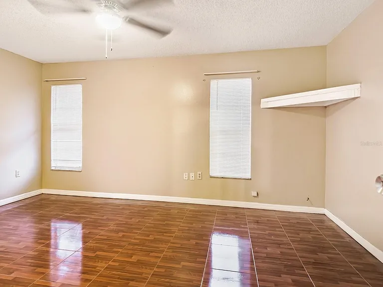 1321 N Hart Blvd — Photo 10
