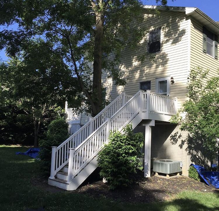 2nd image of 2509 Island View Rd