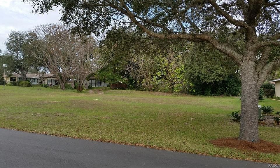 1st image of 2520 N Brentwood Cir