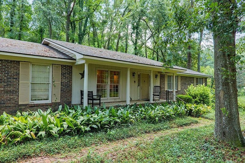1st image of 3305 Plantation Dr