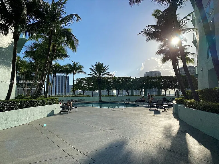 1900 N Bayshore Dr #3807 — Photo 29