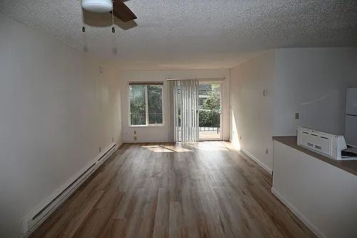 2301 SE Courtney Ave #9 Photo 1