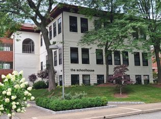 174 Union St APT 3H, Ridgewood, NJ 07450