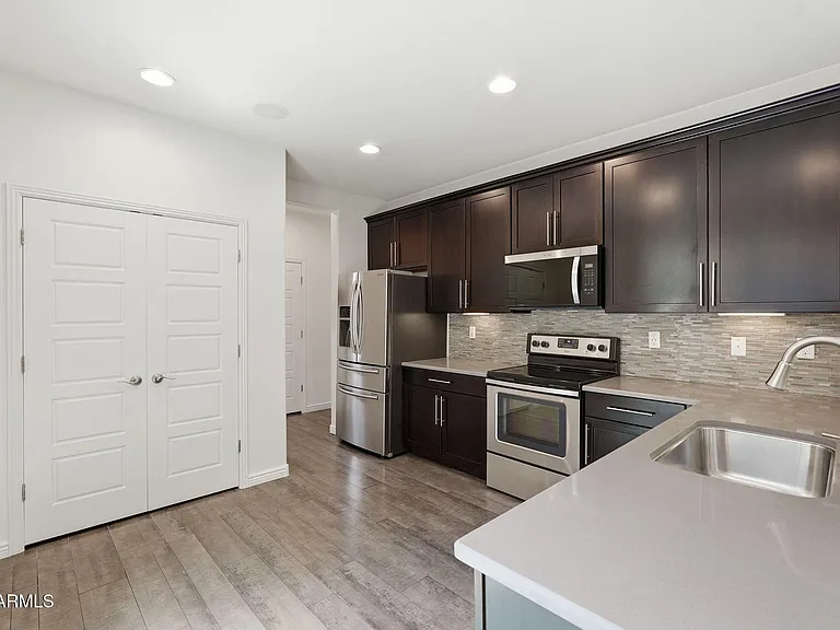 464 N Ranger Trl — Photo 14