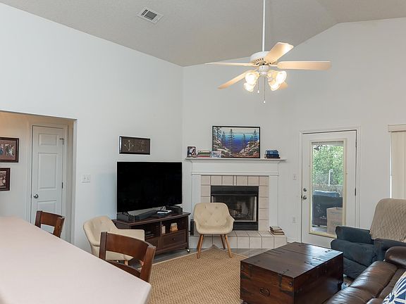 4th image of 1133 Sterling Point Pl